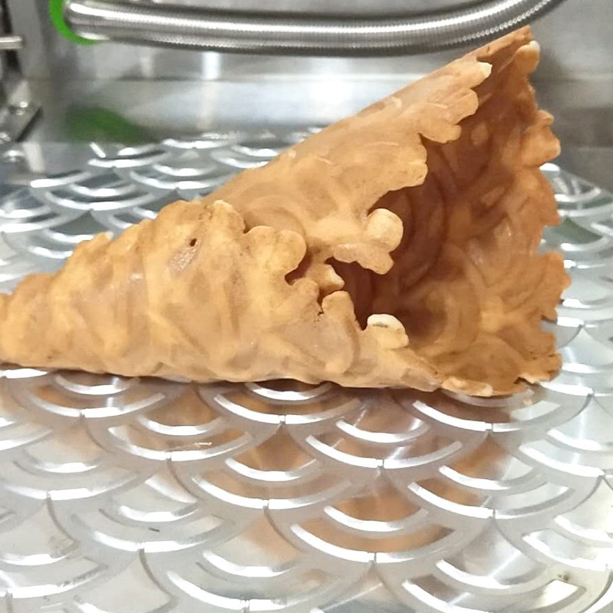 Elektrische ijshoorntjesmachin - Waffle Cone Maker recensie en prijs